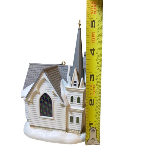 2002 Hallmark Ornament COUNTRY CHURCH Candlelight Services #5 - Picture 6 of 9